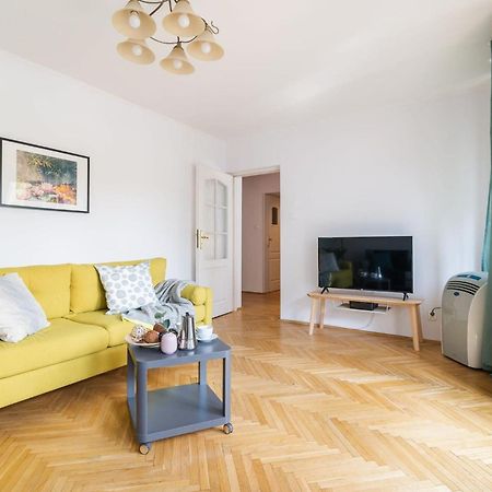 Smolna 8 - Warm Apartment With Balcony By Noclegi Renters Warsaw Exterior photo