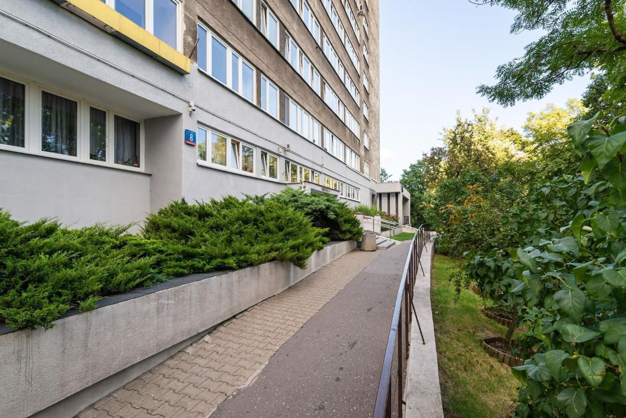 Smolna 8 - Warm Apartment With Balcony By Noclegi Renters Warsaw Exterior photo
